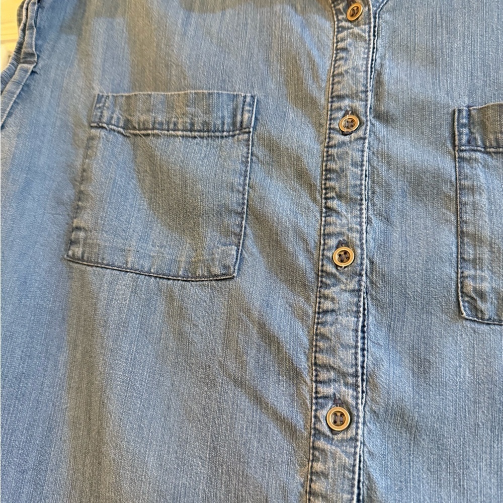 Be Cool Blue Denim Button-Up Sleeveless Shirt Size Small Becool - Picture 3 of 6